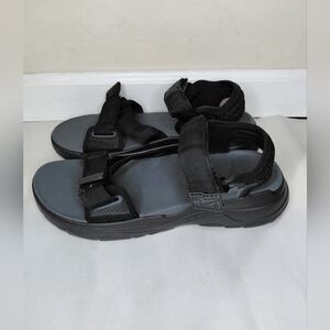 Teva Men's Size 10 Black Sandals